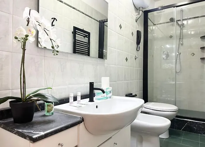 Golden Luxe - Cappelle Medicee 2 Private Apartament *